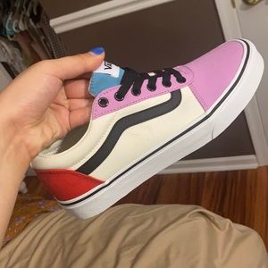 Brand new women’s vans size 9 never worn